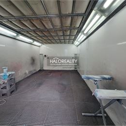 Predaj, komerčný objekt Dolné Orešany, pozemok 1828 m²
