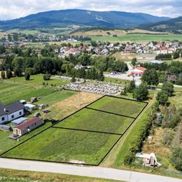 Stavebný pozemok s očarujúcim výhľadom v Oravskej Porube