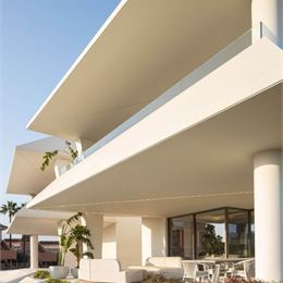 Na predaj – luxusná vila s výhľadom na hory, 412 m² – Marbella, Andalusia, Španielsko