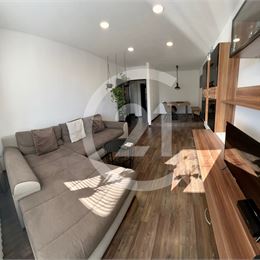 REZERVOVANÉ ! Exkluzívna ponuka: Zrekonštruovaný 2,5 izbový byt v obľúbenej lokalite Fončorda