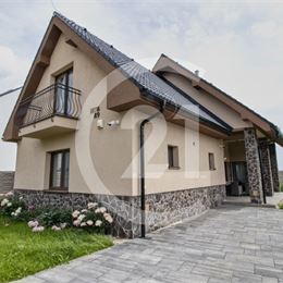 PREDAJ / Luxusne zariadený 5-izb. rodinný dom vo Vysokých Tatrách v blízkosti golfového ihriska