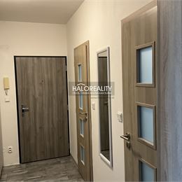 Predaj, dvojizbový byt Košice Sídlisko Dargovských hrdinov - Furča, Na hore - NOVOSTAVBA - EXKLUZÍVNE HALO