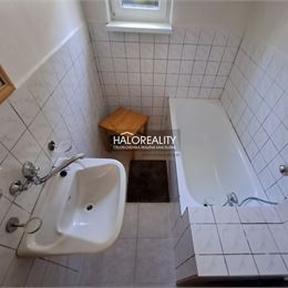 Predaj, rodinný dom Čavoj, pozemok 687m² - EXKLUZÍVNE HALO REALITY