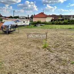 Predaj, pozemok pre rodinný dom 2820m² Malé Kozmálovce, zariadený mobilný dom v cene! - EXKLUZÍVNE HALO