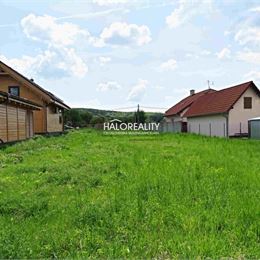 Predaj, pozemok pre rodinný dom 664m² Jablonové