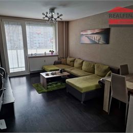 REALFINANC - 100 % Aktuálny !!! 3 izbový byt po kompletnej rekonštrukcii 67,01 m2 + loogia 4 m2 !