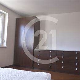CENTURY 21 Pressburg Vám ponúka priestranný 3 izbový byt na predaj v Bratislave