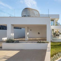Na predaj – honosná vila s vlastným wellnesom, 250 m² – Marbella, Andalusia, Španielsko