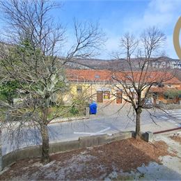 Dom pred rekonštrukciou, skvelá investícia! – Roč, Buzet, 420m2