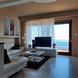 Dom s výhľadom na more – Lovran, 450m2