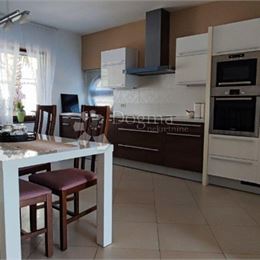 Dom s výhľadom na more – Lovran, 450m2
