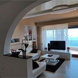 Dom s výhľadom na more – Lovran, 450m2