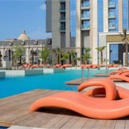 Luxusný apartmán 2+1 s výhľadom na vodný kanál v Dubaji (Al Habtoor City – Noora Tower)