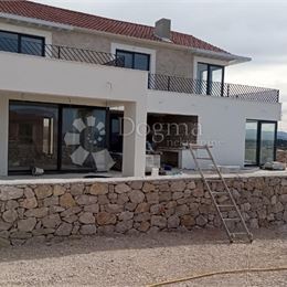 Vila s výhľadom na more (V03) – Vodice, 400m2