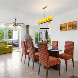 Na predaj 4-izbový byt v komplexe s bazénom 2+1, 100 m² – Villamartin, Costa Blanca