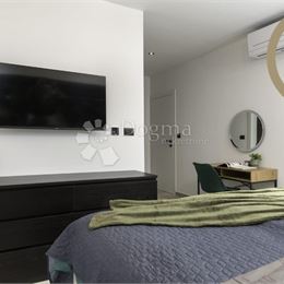 Vila s bazénom – Premantura, Medulin, 218,42m2