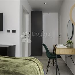 Vila s bazénom – Premantura, Medulin, 218,42m2