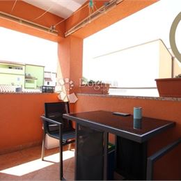 Dom s 3 bytmi – Umag, 180m2