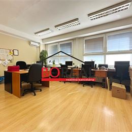 Kancelárske priestory 45 m2 s klimatizáciou, Sabinovská ul., Ružinov - Bratislava II.