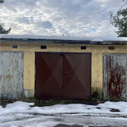 Predaj garáž v Banskej Bystrici, Uhlisko