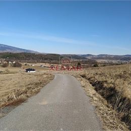 Predaj- pozemok pre 2 RD- 3281 m2, 16€/m2 - Detva- Piešť I. - Skalenec