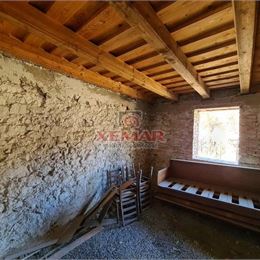 Na predaj rodinný dom s obytnou prístavbou, garážou, 1,57 ha pozemkom v obci Stožok