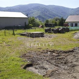 Na predaj je stavebný pozemok o výmere 754 m2