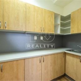 ADMINÍSTRTÍVNA BUDOVA,RUŽINOV,PESTOVATEĽSKÁ,1000m2