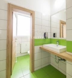 ADMINÍSTRTÍVNA BUDOVA,RUŽINOV,PESTOVATEĽSKÁ,1000m2