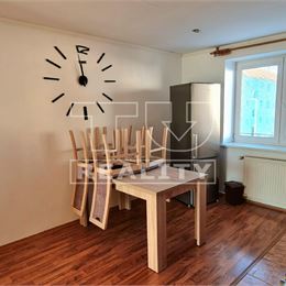 TUreality ponúka na predaj 2 izbový byt v okresnom meste Žiar nad Hronom, 56 m2