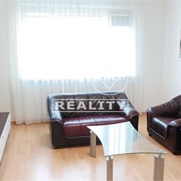 Na predaj priestranný 3 izbový byt v okresnom meste Zvolen, 83 m2