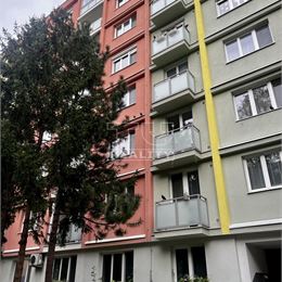 Na predaj pekný, svetlý, kompletne zrekonštruovaný 2i byt, 57,77m2 v lukratívnej časti Ružinova, na ulici