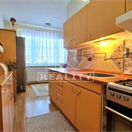 TUreality ponúka na predaj 3 izbový byt v okresnom meste Zvolen, 83 m2