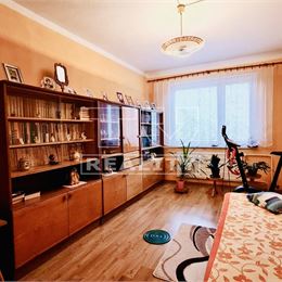 TUreality ponúka na predaj 4 izbový byt v Kremnici s výmerou 84m2 + lodžia