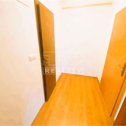 TU Reality ponúka na predaj 2-izbový byt, Hviezdoslavov - 50,33 m2