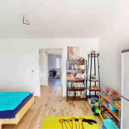 SUPER CENA!!!Na predaj pekne zrekonštruovaný 6 izbový rodinný dom 300 m2 Nitrianska Blatnica