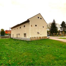 Dom (budova s polyfunkciou), Terňa, pozemok 379 m2