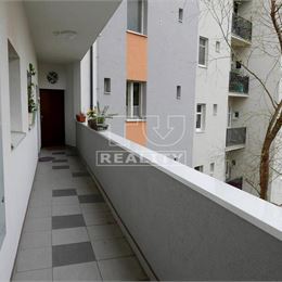 1 izbový byt 34 m2 v pokojnej časti Bratislava – Nové Mesto, Kalinčiakova ulica