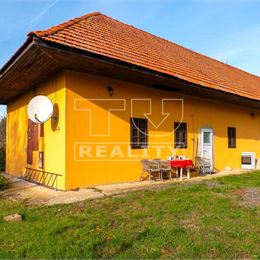 Na predaj romantická vidiecka usadlosť Levice časť Horša