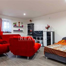 Na predaj romantická vidiecka usadlosť Levice časť Horša