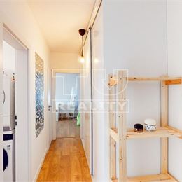 PREDANÝ! 3 izbový byt s veľkou terasou v novostavbe Nedbalova ul. v Nitre s výmerou 74 m2
