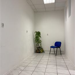 Ponúkame na prenájom obchodno - kancelárske priestory v centre mesta s výmerou 80 m2