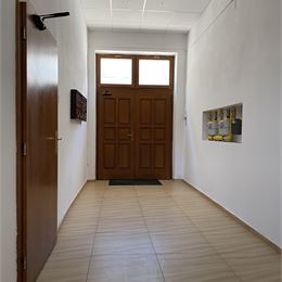 Ponúkame na prenájom obchodno - kancelárske priestory v centre mesta s výmerou 80 m2