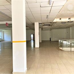 Obchodné priestory v nákupnom centre na Jazere