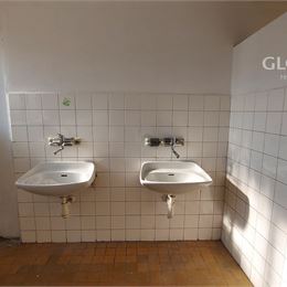 Skladový priestor v podnikateľskom areáli, s celkovou výmerou : 849 m2.