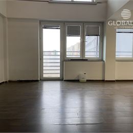 Atraktívna mezonetová kancelária v centre pri Auparku