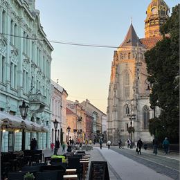 Obchodná a gastoprevádzka - 85 m2 v centre mesta