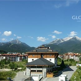 Exkluzívny panoramatický 2 izbový byt s výmerou 75 m2 - v Bansku ( Bulharsko )