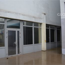 0bchodné priestory 537 m2 - v obchodnom centre na Furči