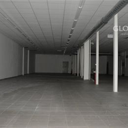 0bchodné priestory 537 m2 - v obchodnom centre na Furči